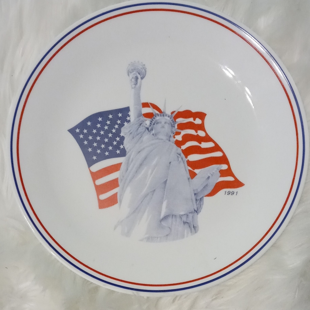 Corelle Statue of Liberty